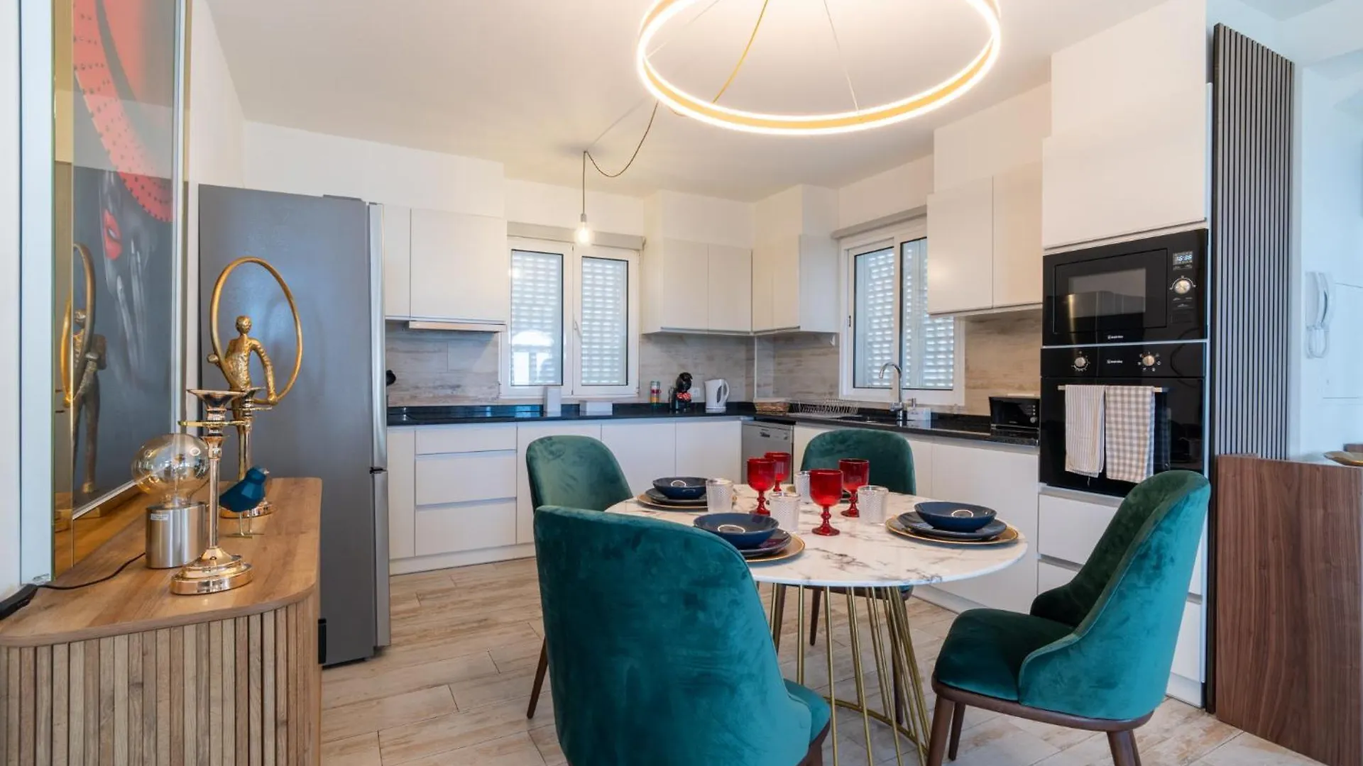 Lux House - Free Park- Wifi - Sea View Villa Funchal