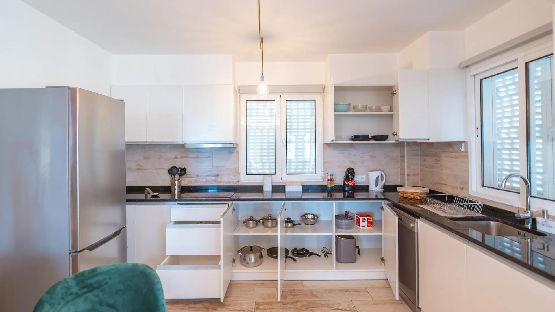 푼샬 Lux House - Free Park- Wifi - Sea View 빌라
